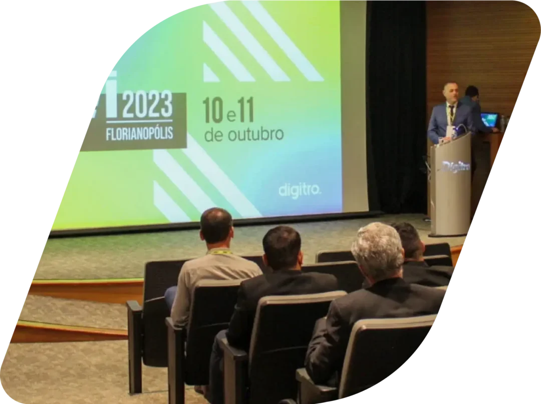 Workshop sobre Inteligência e Segurança Pública reúne clientes e lideranças